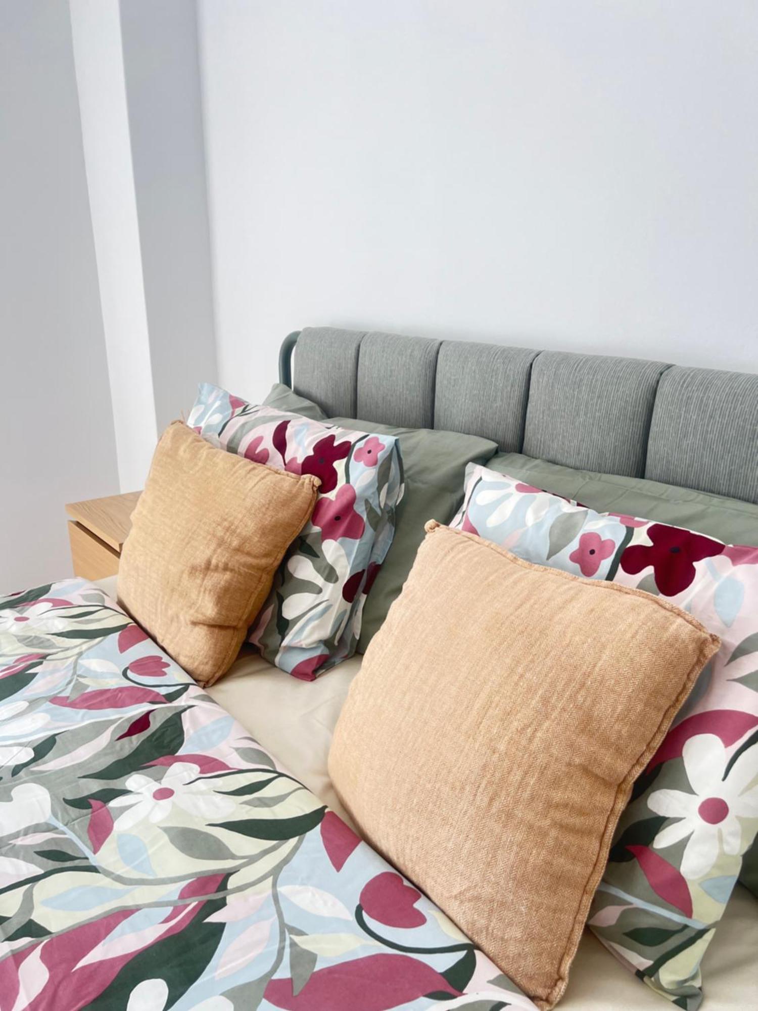 Pink House - Bed & Breakfast